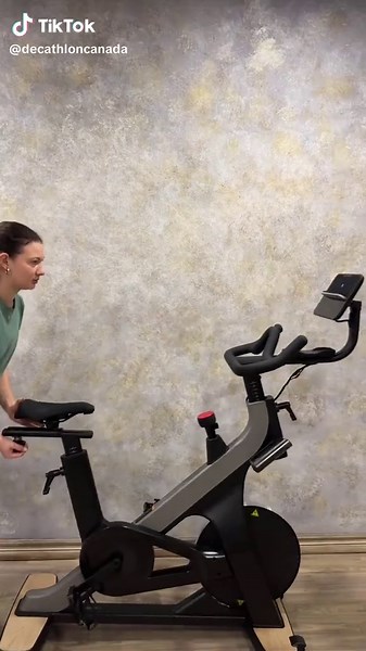 Unboxing the Domyos Connected Exercise Bike 900