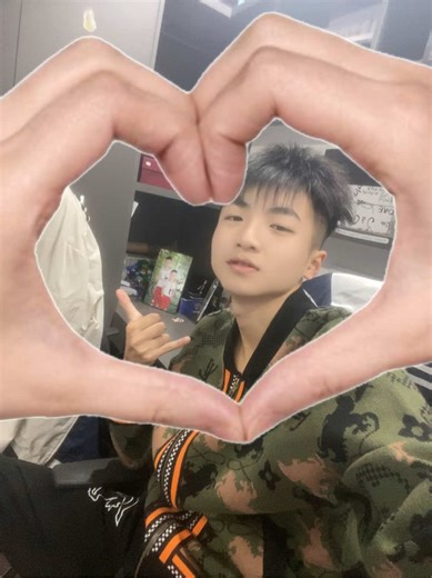 不要听别人说什么，幸福是你自己的 我喜欢的东西美不美，我为什么要问别人呢 Đừng nghe người khác nói gì, hạnh phúc là do mình chọn. Những thứ mình thích sao phải hỏi người khác có đẹp hay không.#xuhuong #fypシ゚ #tamtrang