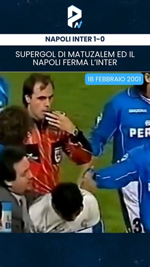 18 febbraio 2001 — Napoli-Inter 1-0 ⚽💙 Una magia di Matuzalem illumina il San Paolo e regala al Napoli una vittoria pesante contro l’Inter. Un sinistro perfetto, una rete da campione e un boato che ancora oggi risuona nei ricordi azzurri. #NapoliInter #Matuzalem #SerieA #StoriaAzzurra #passionapoli #fbstyle | PassioNapoli