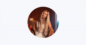 Madeline Merlo on Apple Music