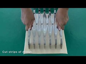 2.2 inches 14-Wheel Plain and Serrated Stainless Steel Expandable Pastry Cutter