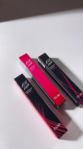 I recently got my hands on Clio's latest mascara marvel - the Kill Lashes Superproof Mascara, which boasts three distinct variants: Long Curling, Volume Curl, and Sharp Curling. After giving each of them a fair trial, I feel compelled to share my personal take! 👀 If you're on the fence about which variant to choose, my recommendation leans heavily towards the Volume Curl. Despite the promise of diverse effects from each type, I found the differences between them to be subtle. However, the Volum