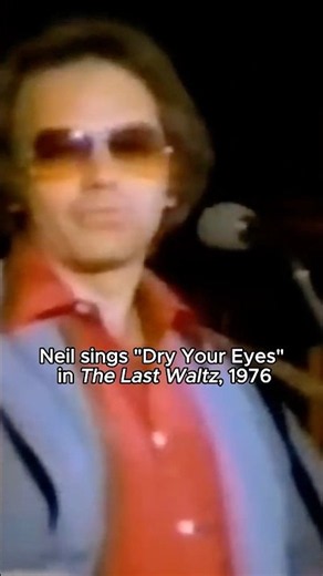 Neil Diamond Joins The Band for an Unforgettable ‘Last Waltz’ 🎶