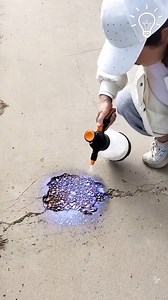 The Strongest Adhesive Spray Out There! | Cake Maker