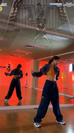 Smoke ( Bada Lee) mirrored dance tutorial by Secciya (FDS) Vancouver