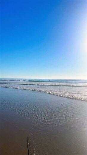 Perfect California Beach day #travel #visitcalifornia #beach #waves