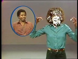 Classic Sesame Street - Linda Signs "Pie" with David (logo-less)