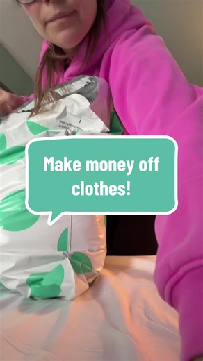 Money money or gift cards off your old stuff! Someone will love it!! #threadup #threaduptips