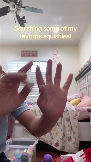 Please don’t flop?! Also comment or ask if you want to know abt the squishies im my videos!#needoh #fypシ #squishy #slowrise #viral