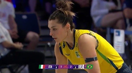 1º set: Brasil 3 x 1 Itália - Ace de Rosamaria!