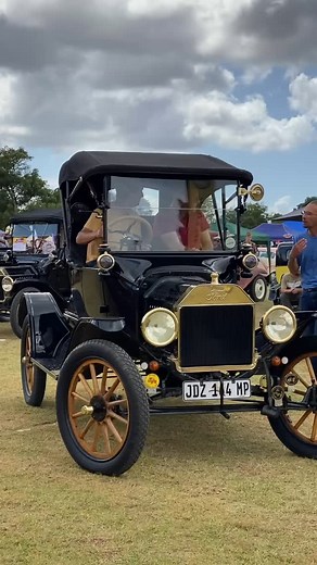 Flashback to last years event! 🚗 We’re back at the George Old Car Show tomorrow! Witness the finest veteran, vintage, and classic cars on display. If you’re on the Garden Route, swing by and experience one of the country’s biggest old car shows for yourself! ℹ️ Follow @scoccgeorge for more info! #FlashbackFriday #GeorgeOldCarShow #ClassicCars #GardenRoute #IGNITION #LoveCarsLiveCars | Ignition TV