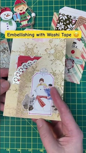 Embellishing Happy Mail pockets - #snailmailideas #holidaycrafts
