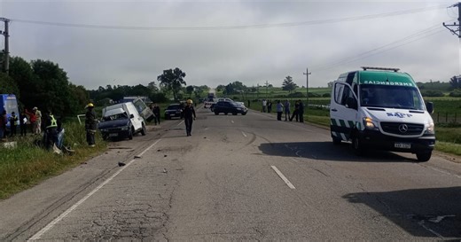 Молодой кубинец погиб в аварии в Уругвае, еще восемь человек получили ранения