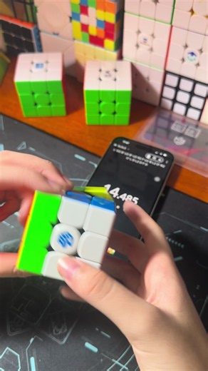 Cách giải rubik 3x3 dưới 10 giây: mẹo và hướng dẫn nhanh