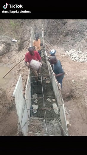 Building a Sand Dam for Seasonal River Resilience