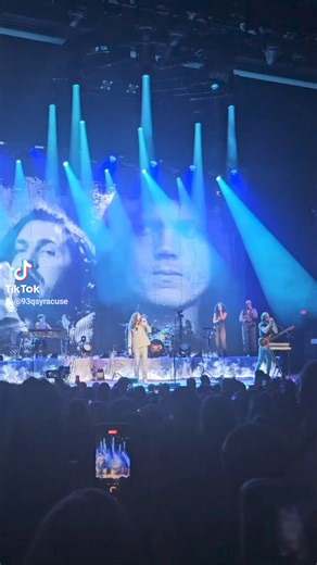 Hozier at the Empower FCU Amphitheater at Lakeview in Syracuse 5/21/2024 #hozier #takemetochurch #syracuse | 93Q