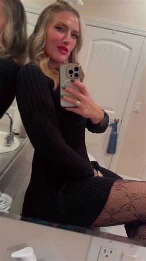 #bfoxox (@bfoxox)’s videos with original sound - Monstamovez