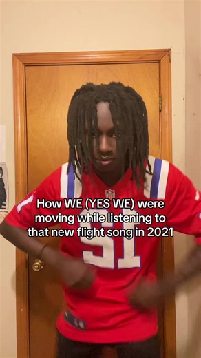 @FlightReacts was moving different😂 #flightreacts #song #fyp #relatable #viral