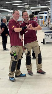 Verleimt 🎉! @euroskillsherning2025: 🇩🇪Bauschreiner Lutz König hat an Tag 2/3 (14 Arbeitsstunden) sein Werkstück zur Bewertung abgegeben. Morgen ist der letzte Tag. Drückt die Daumen 🤞🏅💬… Starke Partner: @tischler_schreiner_blog @kleiberit_de @festool @festool_de_at_ch @shapertools @zeg_holz @dictum_mehr_als_werkzeug @schreiner_bayern @bmmagazin_ @worldskills_germany • Trainer & Experten: @florianlangenmair @martinmichael7899 @_flomeigel @supeben #euroskills #schreiner #tischler #euroskills