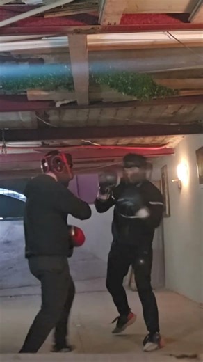light sparring and little intence moment 🥊🥊😎#boxing #sparring #mma