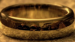 These Subtle Special Effects Made the One Ring Feel Truly Powerful in The Lord of the Rings Films