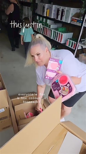 5.5K views | 拾拾拾 Pink Flamingo, we've missed you!!!! 囹﫶 Our team has been busy packing all pre-orders today & and they're on their way!!!  https://www.lunchboxmini.com/collections/b-box-lunchbox-mini-lunchbox #bboxlunchbox #bbox #backinstock #bestseller #lunchboxforkids #lunchboxmini | Lunchbox Mini | Facebook