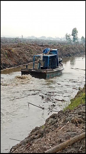 206K views · 1K reactions | Kapal tarikan penuh. . . . #kapal #ps100 #diesel ##jangkauansemuaorang #fyp Meta Meta for Business | Jeett Sungai Musi | Facebook