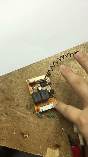 How to program the rolling code remote control and receiver from YET company?