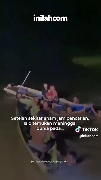 Duka menyelimuti keluarga Bilqis setelah bocah berusia 7 tahun itu ditemukan meninggal dunia usai dilaporkan hanyut di Sungai Kelay. Orang tua diimbau untuk selalu mengawasi anak-anak dan tidak membiarkan mereka bermain di tepi maupun di dalam sungai tanpa pendampingan langsung orang dewasa. - Selengkapnya kunjungi website dengan klik link di bio atau download aplikasi di AppStore dan Google Play Store. #InilahNews #Tenggelam #SungaiKelay #Kalimantan #Inilahcom