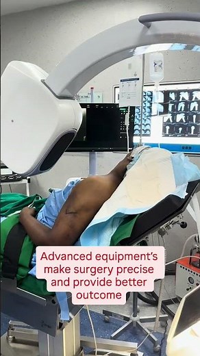 Shoulder dislocation with fracture needs emergency surgery