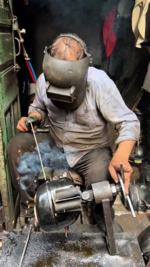 Inside Look at Refrigerator Compressor | Full Working Explained 🧊