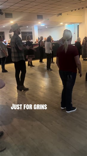 Experience a Vibrant Live Line Dancing Performance