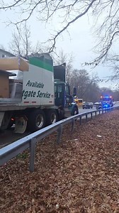 804K views · 5.9K reactions | Not only lift gate service offered...but apparently they can now offer flatbed service  | Twisted Truckers | Facebook