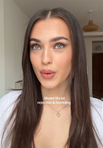 Update I am signed in LA now , to a different agency of course 😏✨ | Modeling