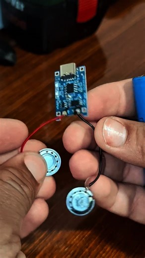 Discover the Right Way to Charge a Lithium Battery 🔋 #LithiumBattery #BatteryCharging #SafeCharging #DIYElectronics #Electronics #TechTips #Innovation #USA #Europe #Germany #Japan #Italy | 𝗣𝗿𝗼 𝗗𝗜𝗬𝗘𝗥