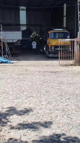 Industrial Machine Maintenance Video: Inspector's Work