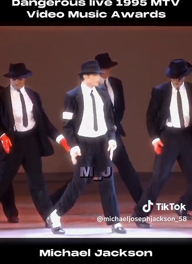 Michael Jackson's Dangerous Live Performance 1995