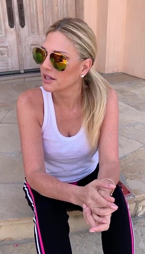 Let’s talk being “feminine” 👉🏼 Reminder to do whatever the hell you want, and own it! Whether you hate a manicure, or are the most girly-girl out there — Being you is enough ... We are who we are, and don't let anyone tell you who to be! #daisyfuentesstyle | Daisy Fuentes