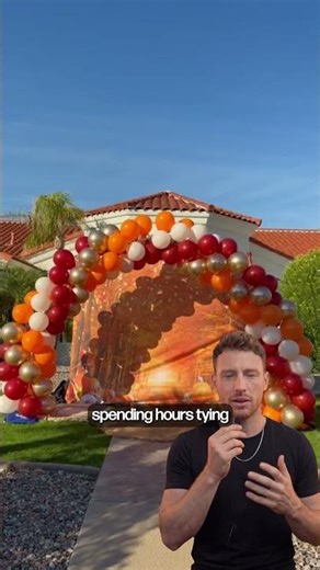Self-inflating balloon arch assembles in 1 minute. Perfect for events. #balloons #events #diy