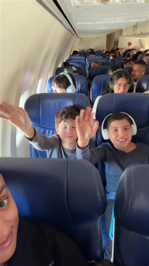 LA ➜ Colorado ✈️ First away synchro competition loading 👀 From palm trees to snow boots Follow for Part 3… THE COMPETITION 🔥⛸️ #unityiceacademy