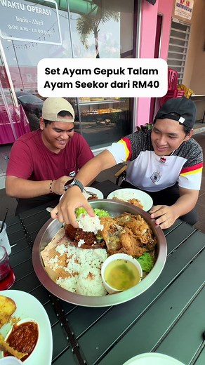 Set Ayam Gepuk Talam di Kuantan