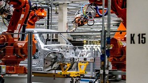 Groeiende onrust onder personeel VDL NedCar over toekomst