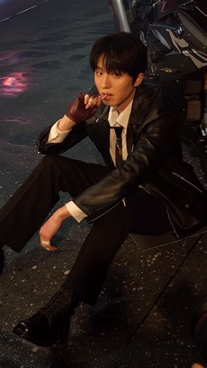 SF9 on Instagram: "🏍️ #SF9 #에스에프나인 #LOVE_RACE"