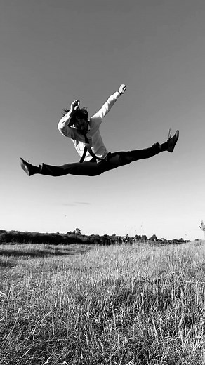 Dynamic Acrobatic Movements in a Grassy Field