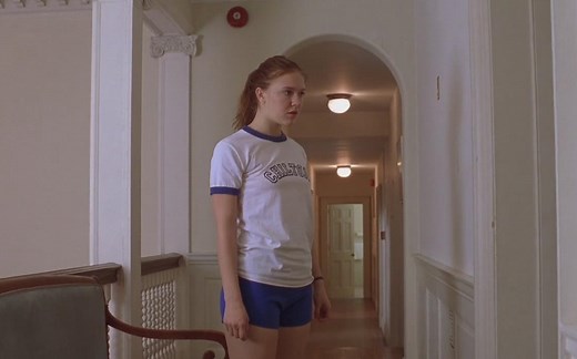 Dominique Swain T01P01