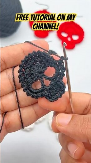 TUTORIAL HERE! 👆 Easy Crochet Skull Earring Pattern for Halloween | Beginner-Friendly Tutorial