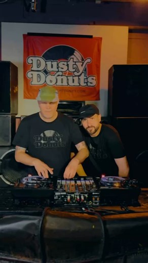 Mixwell Music on Instagram: "Marc Hype x DJ Robert Smith 👑👑 #ScratchPerformance by @marchype @dj_robert_smith BANG ‼️ @reloopdj just came out with the RP7, the first available 7“ turntable and @dustydonuts45s @marchype & @dj_robert_smith delivered their infamous Espirito do Rio Tag Team routine, DD018 produced by Jim Dunloop. Big thanks to @stinoe @meckieberlinutz & @renemunroo for the video shoot & editing and @clubgretchen for using their spot! Big up @reloopdj for making a 45 DJs dream come