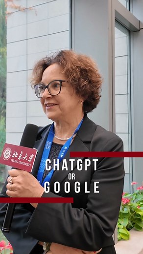 “People won’t be using this device in 50 years. They’ll still be reading Confucius.” Scholars at #BeijingForum2025 got real about AI and what actually lasts. Ouch. But fair. 📱📚 🎦| Katherine Chen, Chao Ranran, Liew En Thung, Goi Sin Yee | Peking University