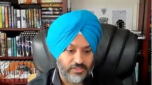 The threat to people's lives is terrifying, so auto manufacturers need to change their old-school strategies to protect people. https://tek.io/3d6ni3N For more TechRepublic Videos, check out our Flipboard magazine, https://bit.ly/2UEMggY | TechRepublic | Facebook