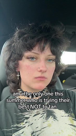 tan girlies are gorgeous by the way